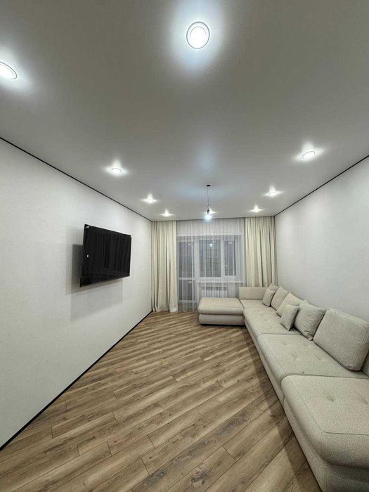 Продам 3-х комнатную квартиру в центре города