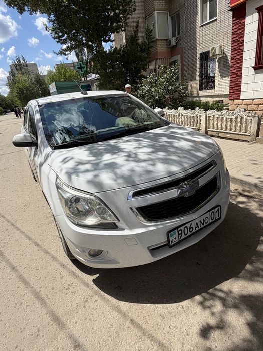Продам срочно шевроле кобальт