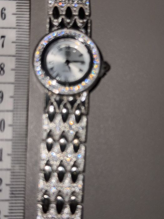 Часы покрытые серебром