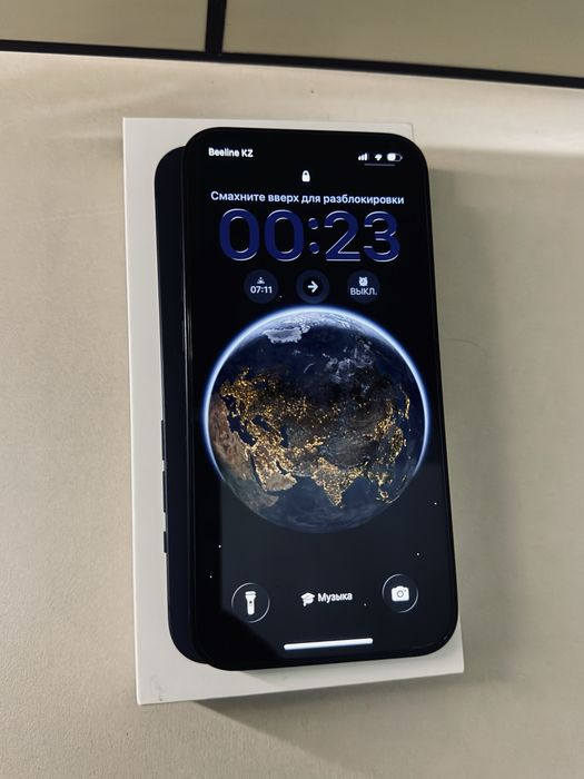 Продам iphone 13 128GB в отличном состоянии