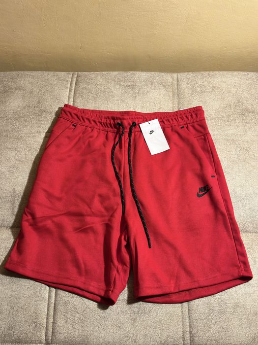 Pantaloni scurti nike tech fleece