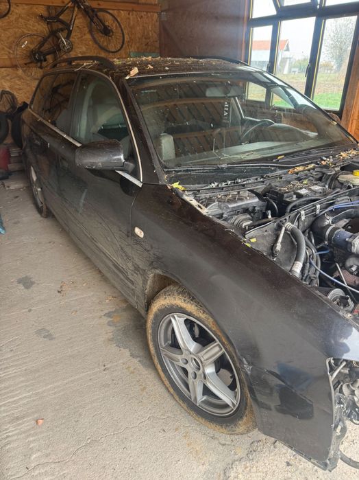 Audi A4 на части
