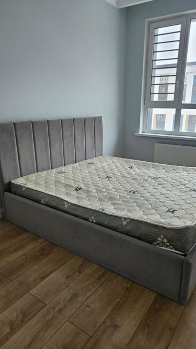 Кровать двуспальная