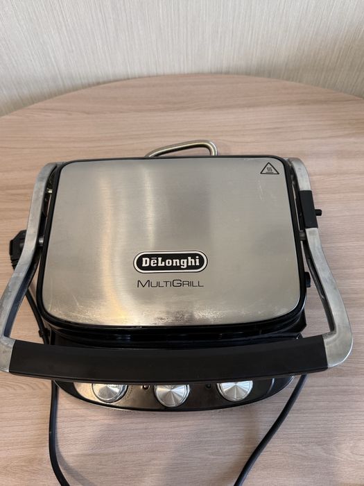 Электрогриль Delonghi
