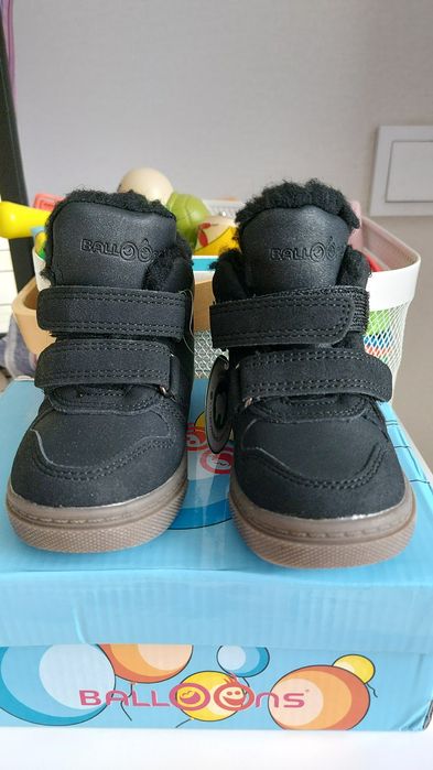 Ботинки новые детские