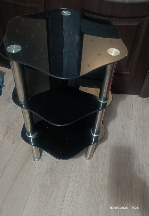 Продам тумбочку  цена 5000 тг