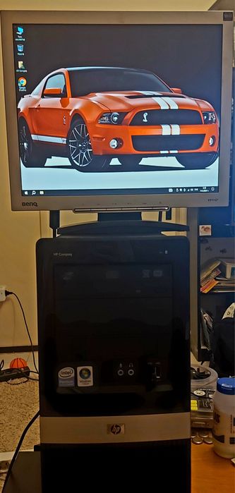 Продавам настолен компютър и монитор!