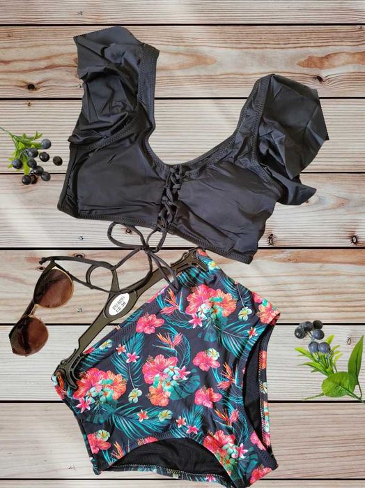 Купальники, бикини