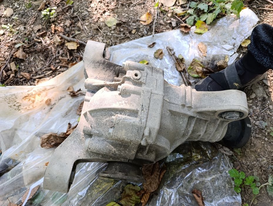 На части Porsche Cayenne Turbo 955