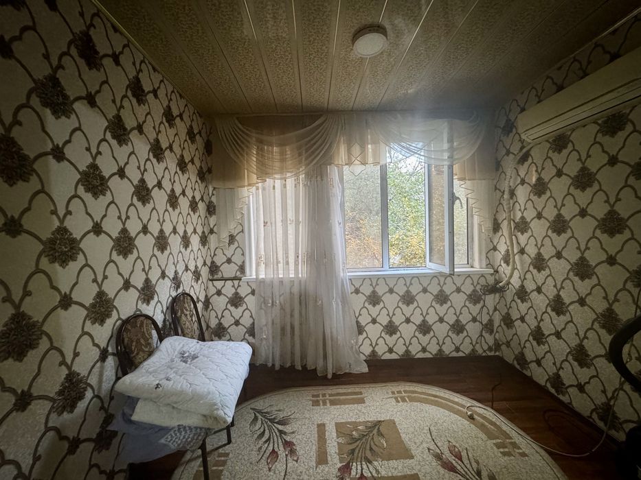 2х комнатная квартира, на 2 этаже. Вокзал