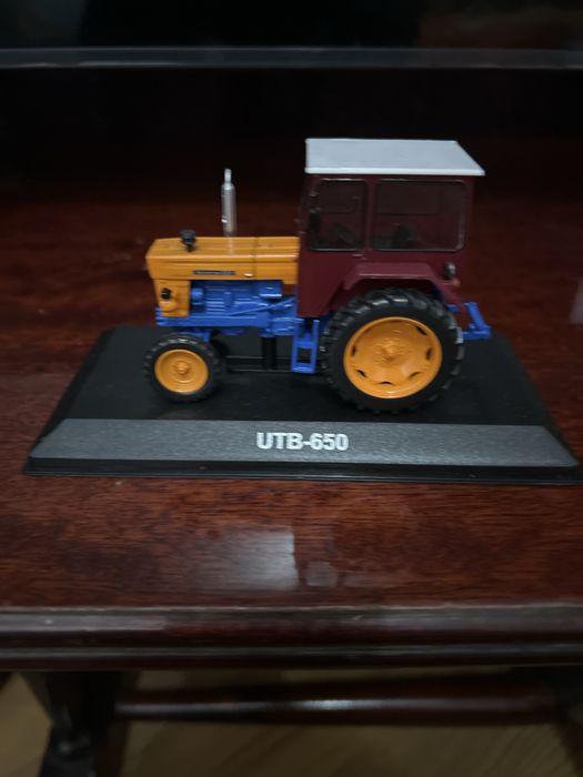 Tractor utb 650 scara 1/43