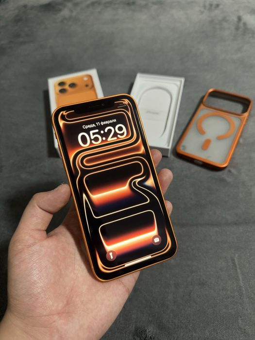 iPhone XR В Корпусе 17 PRO 256gb