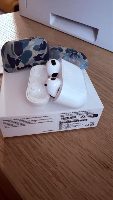 Airpods Gen 3 cu Mag Safe