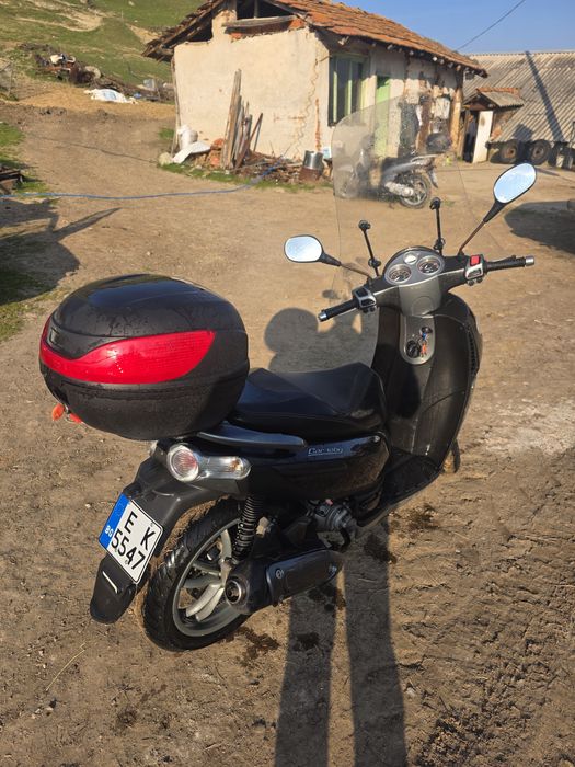 Пиаджо карнаби 200