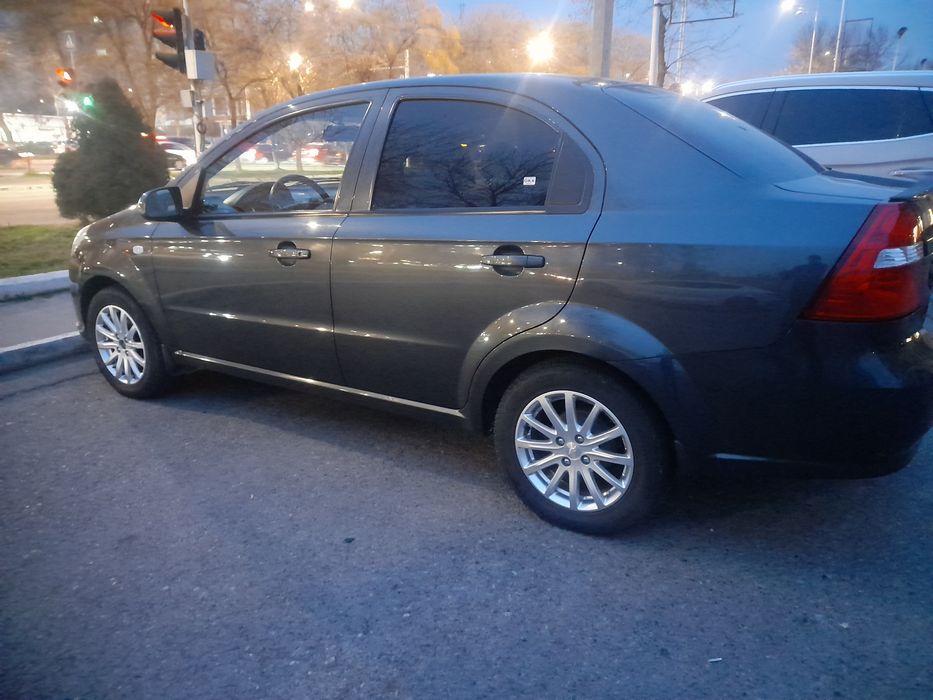 Срочно продаётся Nexia 3 автомат