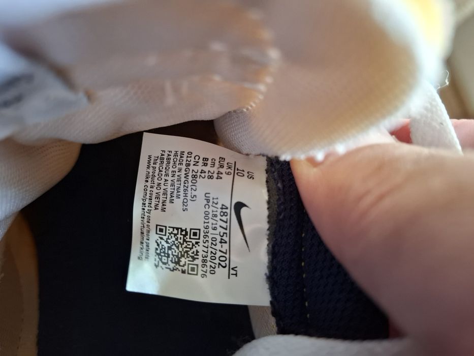 Nike маратонки 43-  номер.