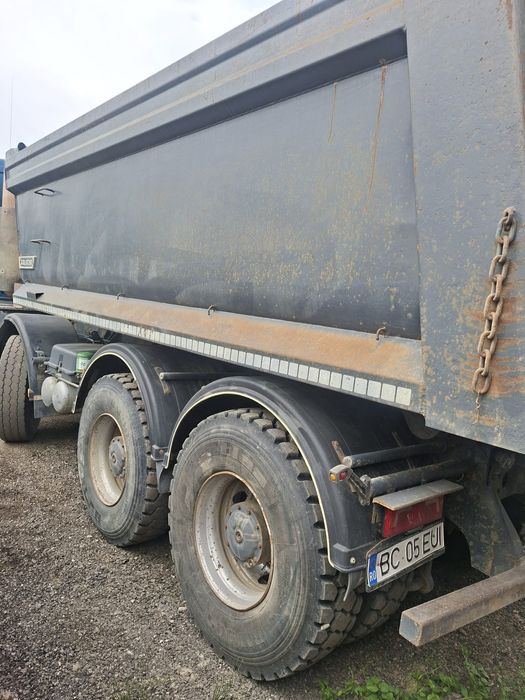 Mercedes-Benz Actros 8×4