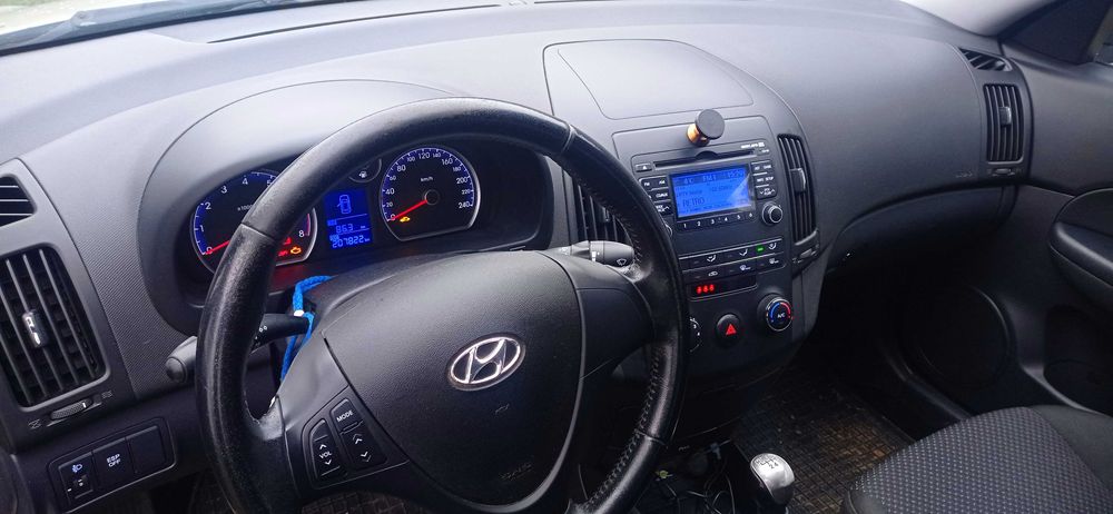 Hyundai i30 1.4 benzină 105cp