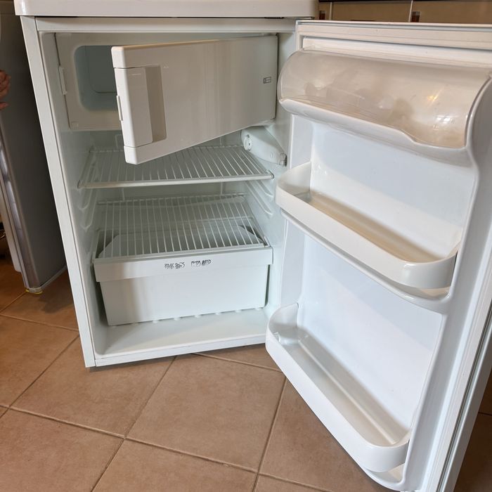 Frigider Zanussi