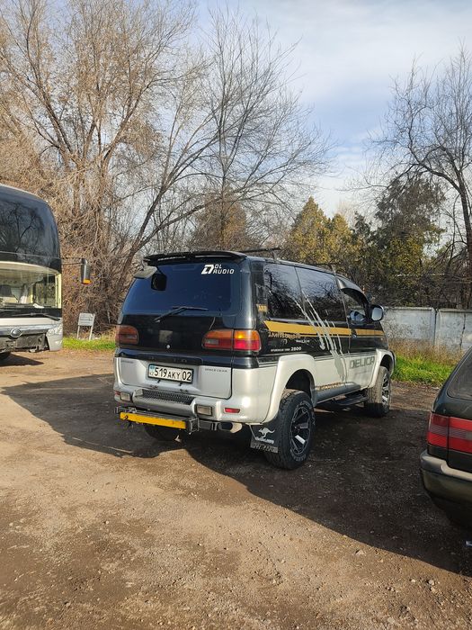 Продам Митсубиси делику булку