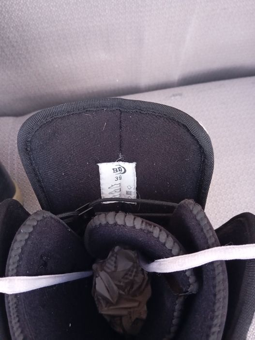 Продам ботинки для сноуборда