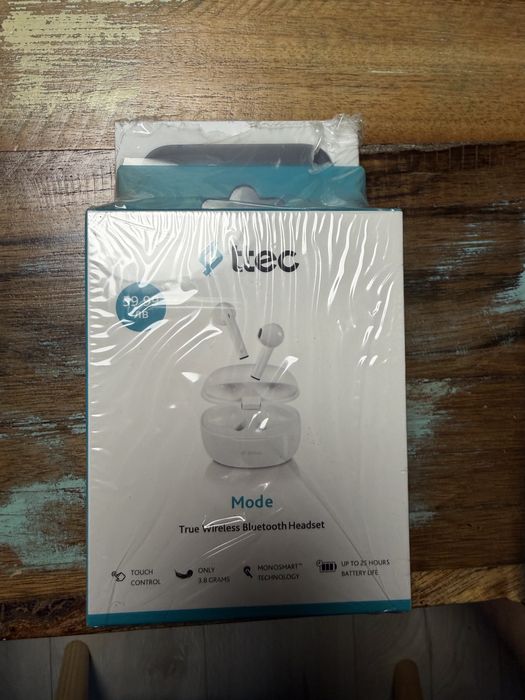 Телефон iphone 13 128GB Midnight + Wireless BT TTech