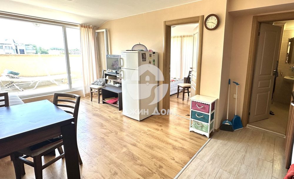 Продава се Двустаен апартамент в к.к. Слънчев бряг - 70 кв.м за 1100 €/кв.м - Снимка #3