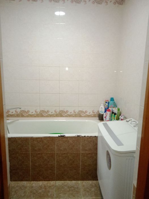 4 Xonali Kvartira  Sotiladi