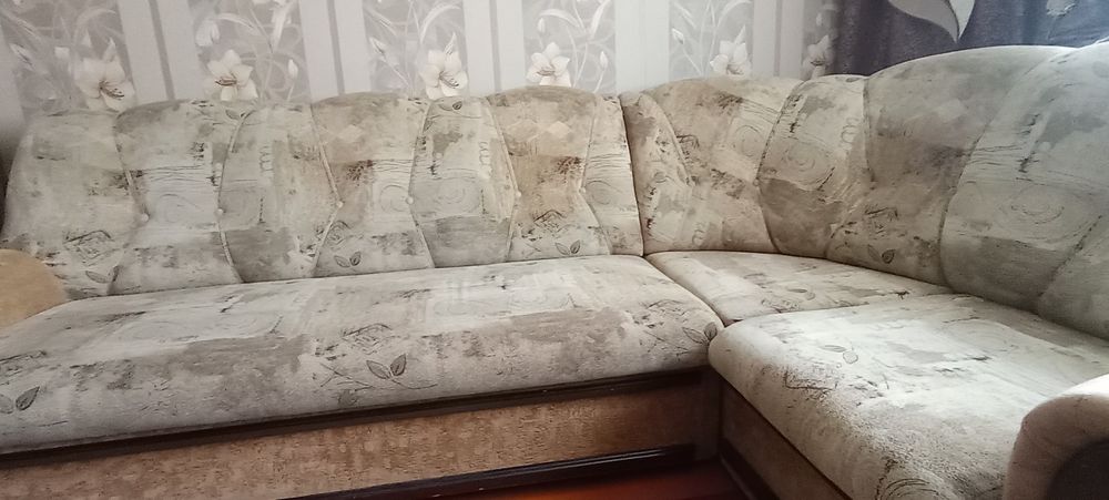 Мягкий уголок диван