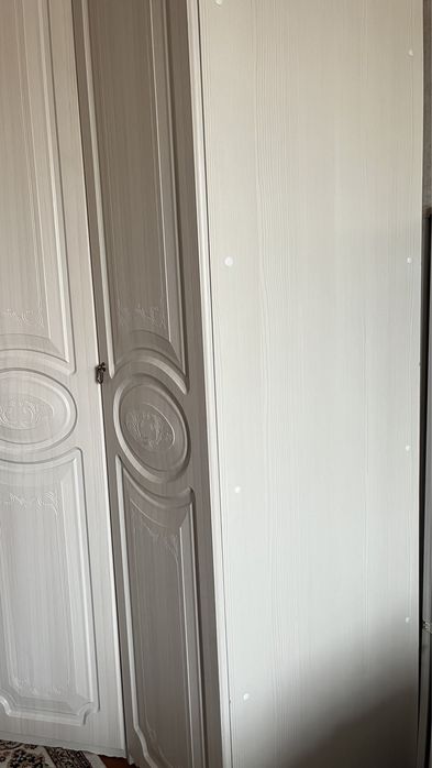 Срочно срочно продам шкафы