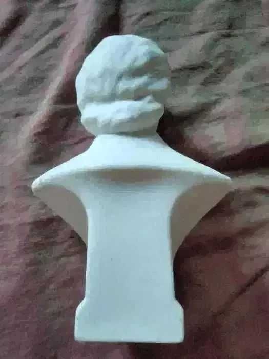 Figurina- Statueta decorativa Mihai Eminescu anii 70