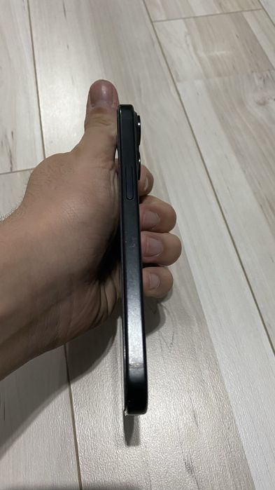 Продам айфон 15 срочно