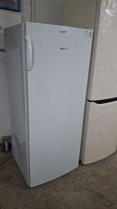 Продам морозильную камеру