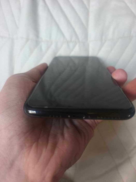 iPhone 11 Pro Max 64GB Impecabil (Fara cont / Liber retea) + Baterie Noua