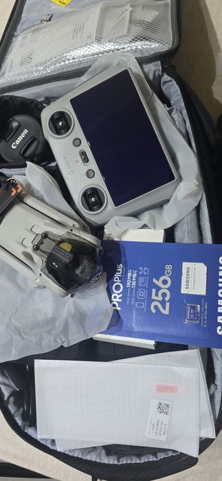 Drona Dji Mini 3 Controller RC (Display)