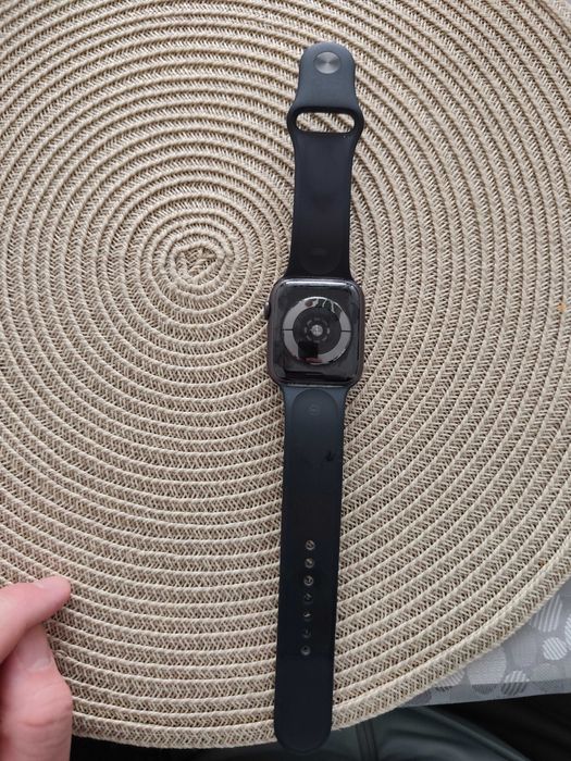 Apple Watch Series 5 44mm черен