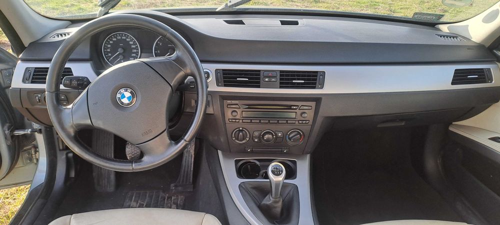 BMW E90  320  2.0I 150к.с