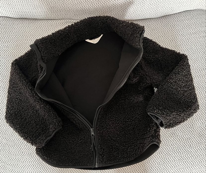 Jacheta  primavara antivant 122/128 H&M