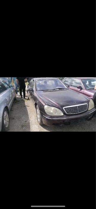 Запчасти на w220 мерседес.