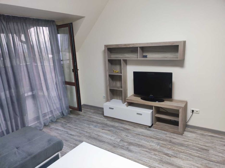 Дава се под наем Двустаен апартамент в София, Студентски град - 85 кв.м за 612 € - Снимка #2