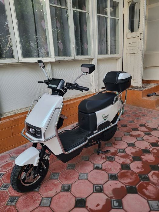 Скутер Bonvi сотилади 500$.