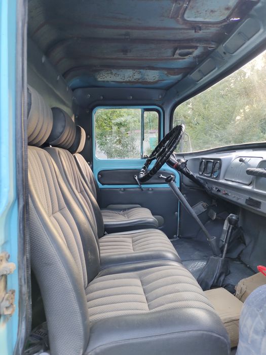 Продам ЗиЛ 130 квадрат самосвал урал мотор