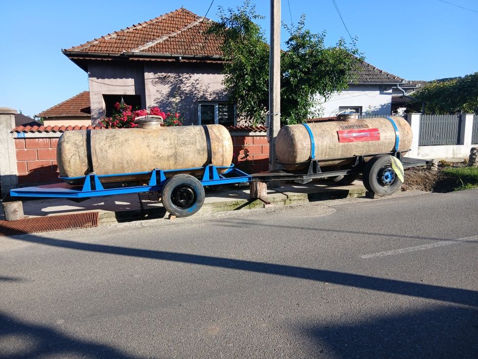 Cisternă din fibră ,3000l.