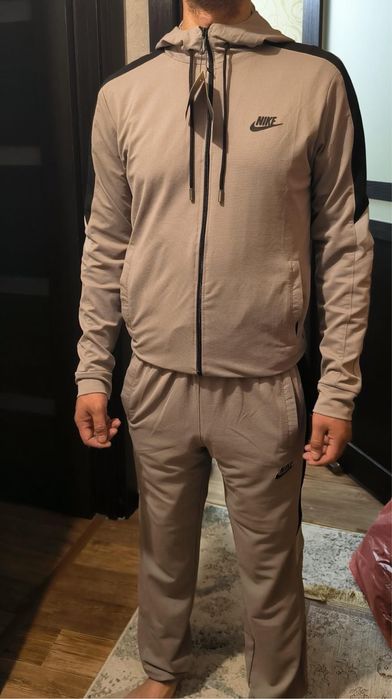 Спортивные костюмы