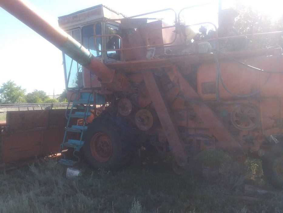 Продам комбайн Енисей