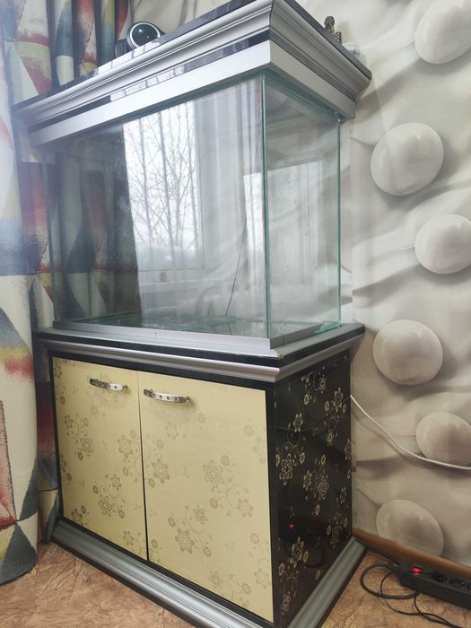 Продам аквариум 200 литров.60 тыс.