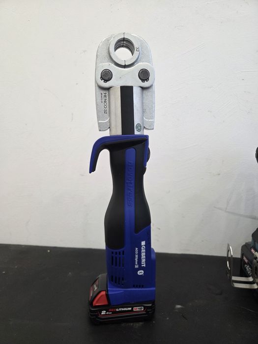 Masina de sertizat tevi 2026 Geberit Novopress ACO 203 plus 2 BLUETOOTH