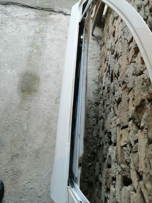 Некая 3 передня дверь