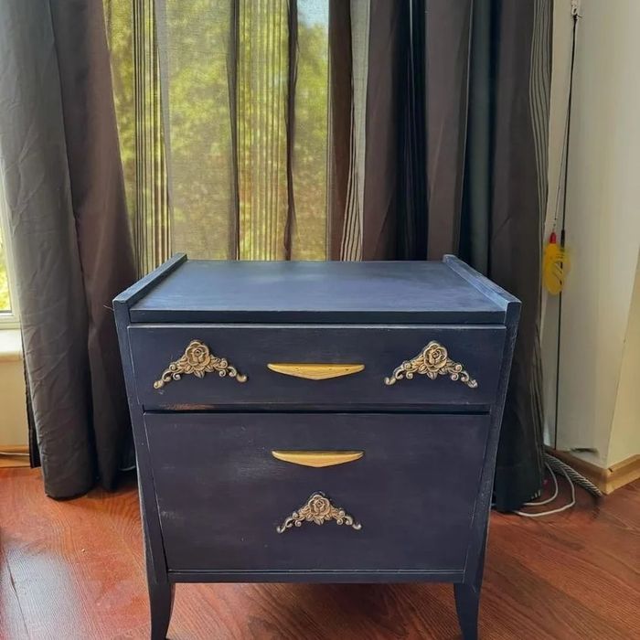 Красив ъглов шкаф