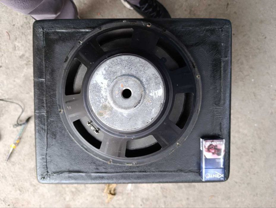 Сабуфер в машину